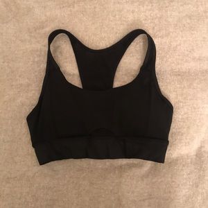 Black athleta sports bra with removable padding